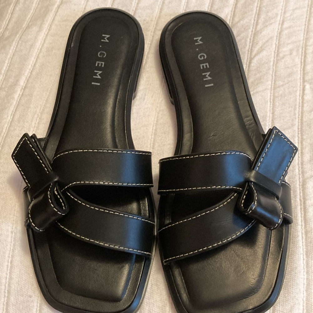 M. Gemi Black Italian Leather Sandals